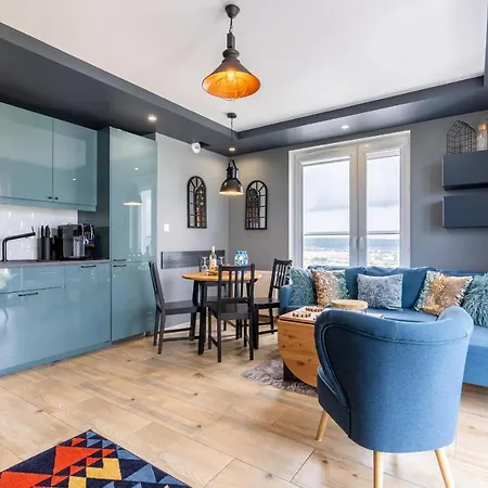 Aquatower Oliwia & Laura Rekin *