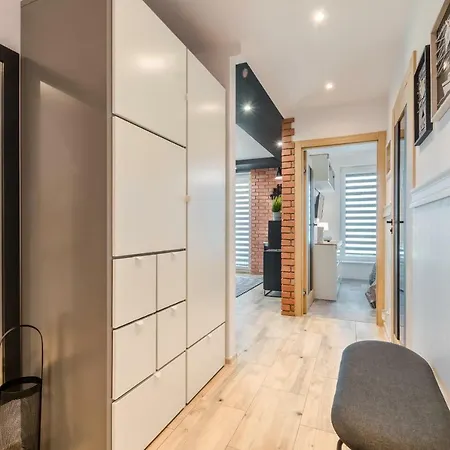 דירה Aquatower Oliwia & Laura Rekin רדה