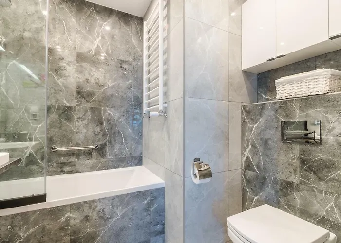 Aquatower Oliwia & Laura Rekin Reda